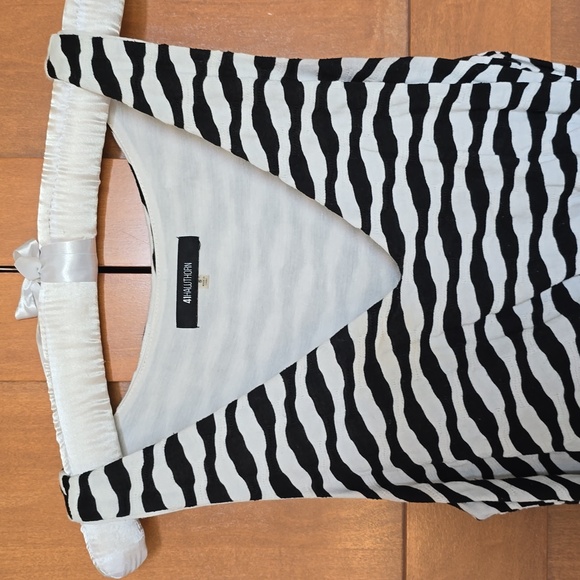 41 Hawthorne Dress - Picture 2 of 6